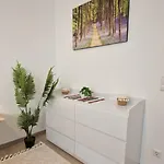 Appartement Near Airport *