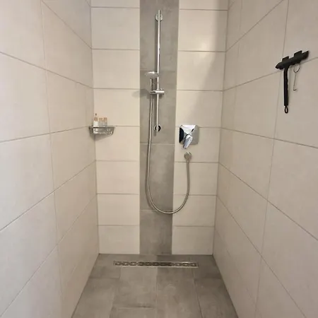 דירה Near Airport *